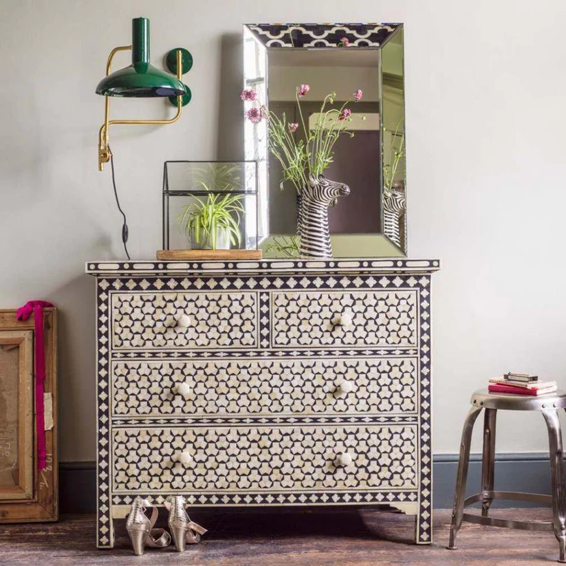 Elegant 4 drawer dresser