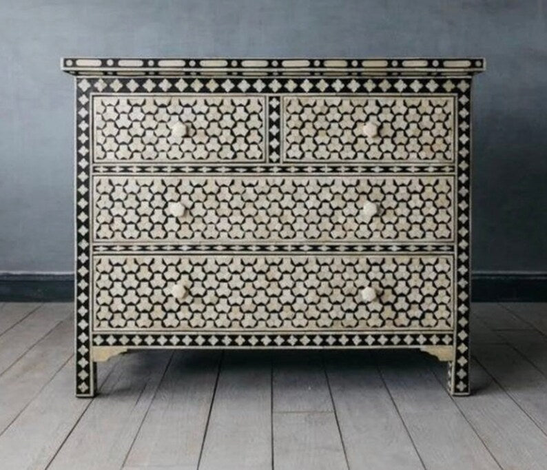 Elegant 4 drawer dresser