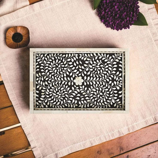 Acicula End Table